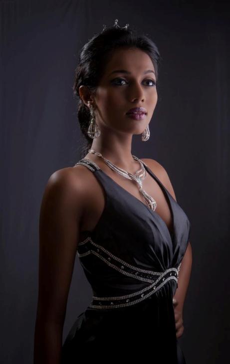 Madusha Rushani Mayadunne - Miss Sri Lanka International 2012. photo